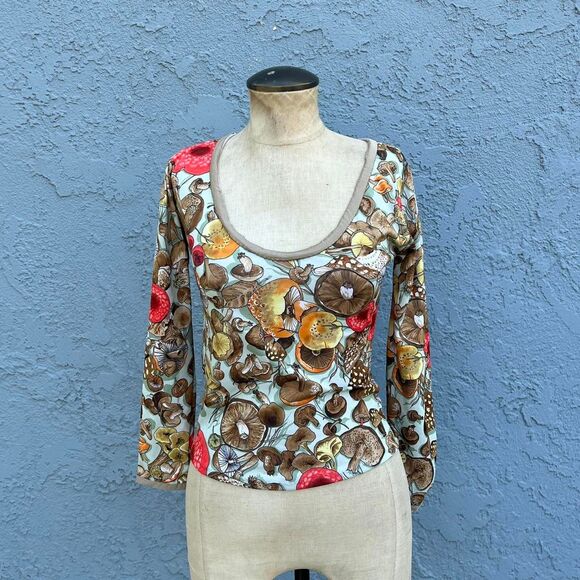 Womens Mushroom Top in Small Scoop Neck Forestcore Goblincore - Picture 2 of 6